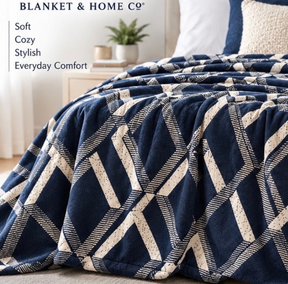 Berkshire Blanket & Home Co. Twin/Twin XL Blanket Navy Blue Geometric